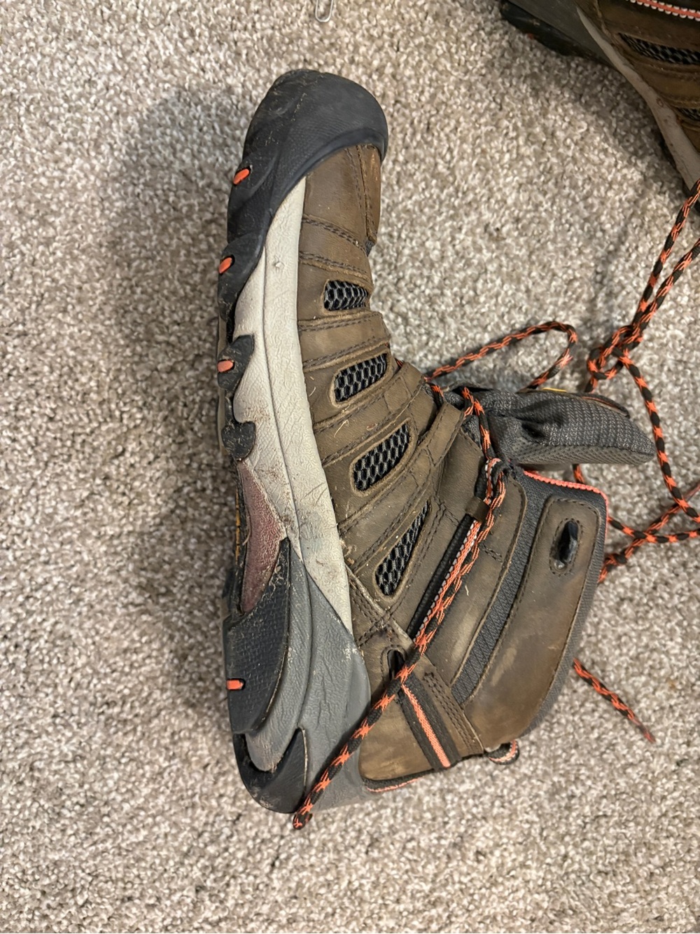 Women’s Keen Hiking Boots size 11